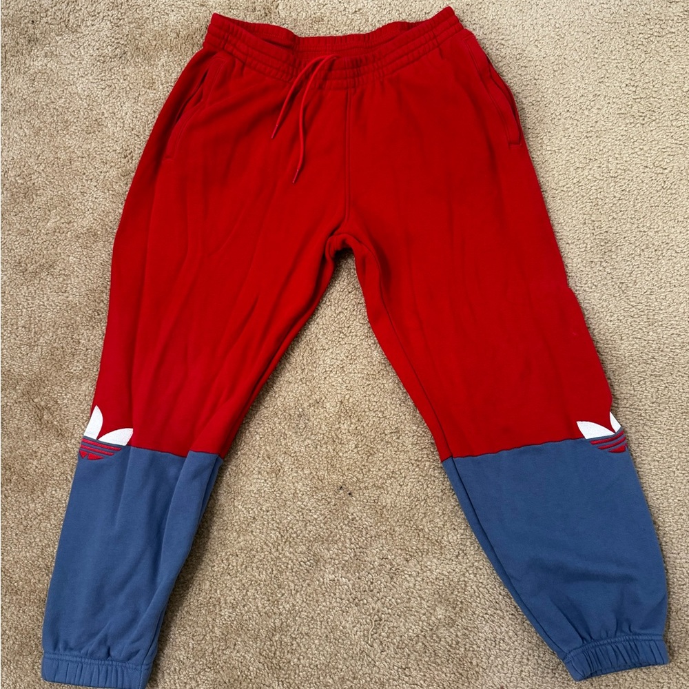 Adidas sweatpants size L very comfortable